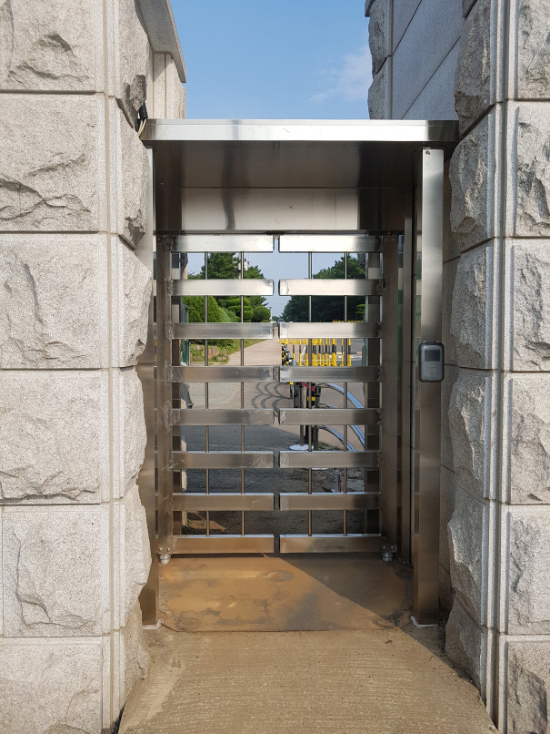 1948697120_JYfpLrs7_9d0c0ac99afbbcd99c61366884aeb56c544e91fe.jpg 이미지크게보기