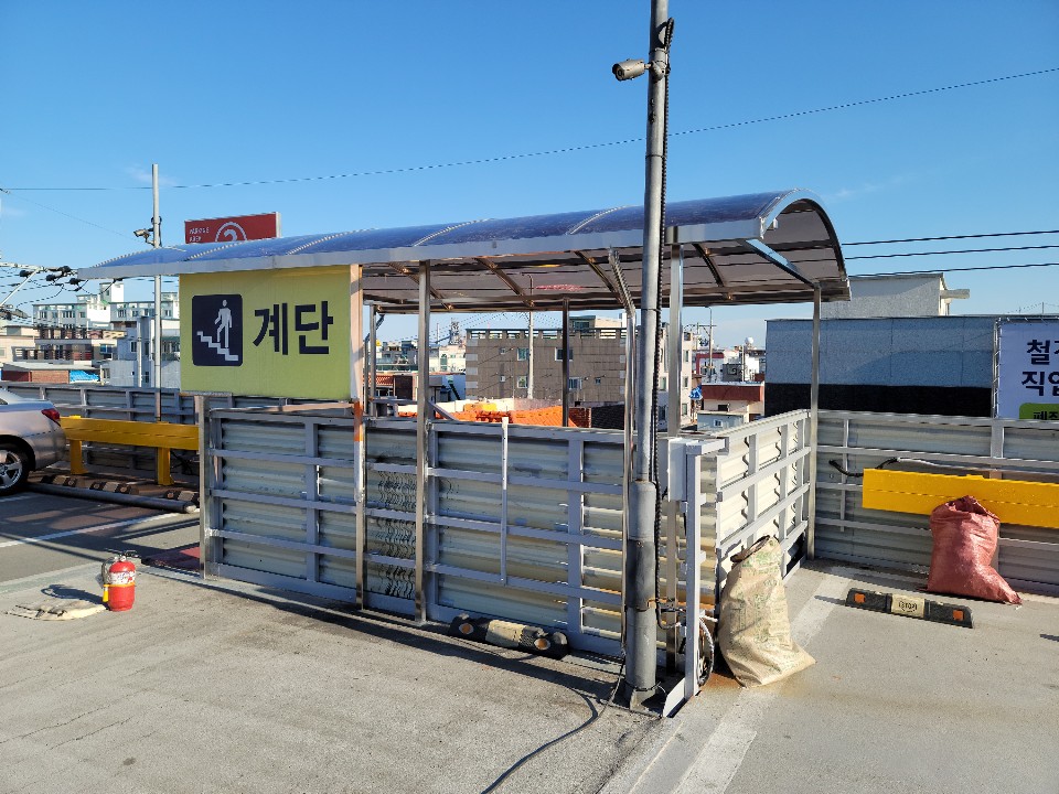 2038599400_BH1fE6sF_c58a850eba09bf1acd91bbd74311f3a8c3c7f185.jpg 이미지크게보기