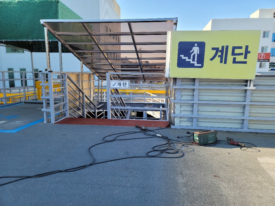 2038599400_HRcyJQSm_5081005d9d521bb17e77ccdec204b830a1fd4be9.jpg 이미지크게보기