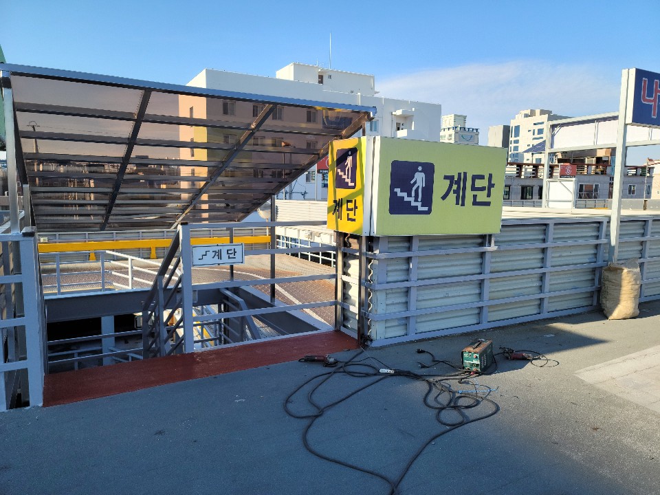 2038599400_Qg9IRASV_ff823d31b5947e0bd4598423d51298954477b009.jpg 이미지크게보기